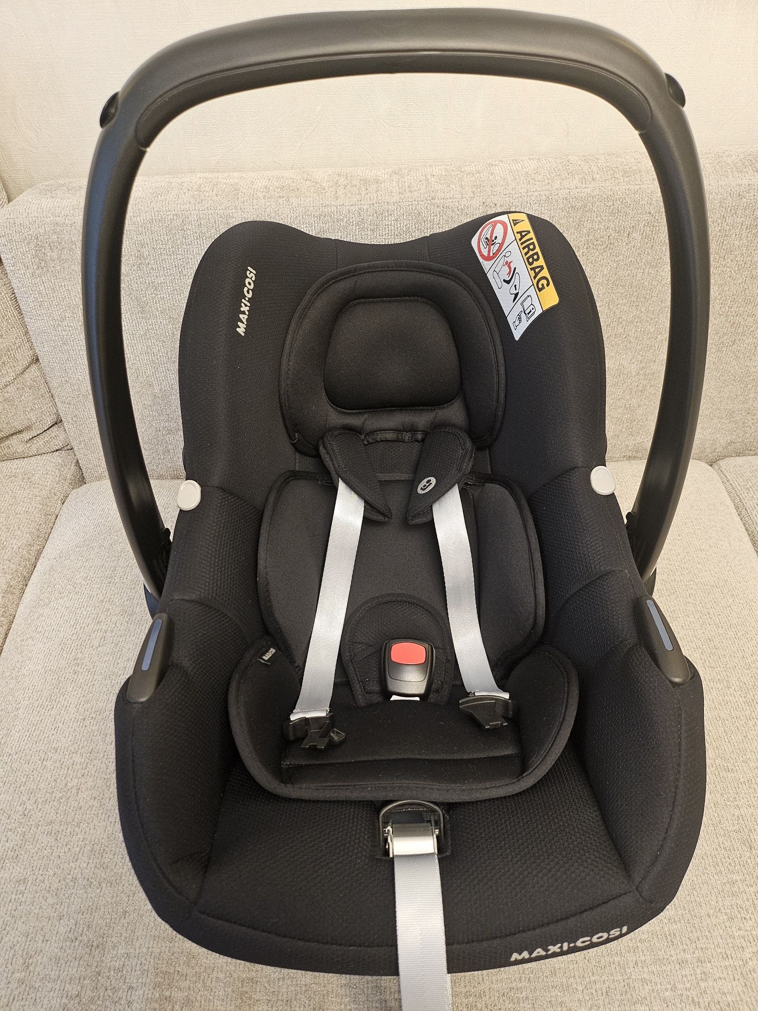 Автокресло Maxi-Cosi CabrioFix 0+ (до 13 кг) черный