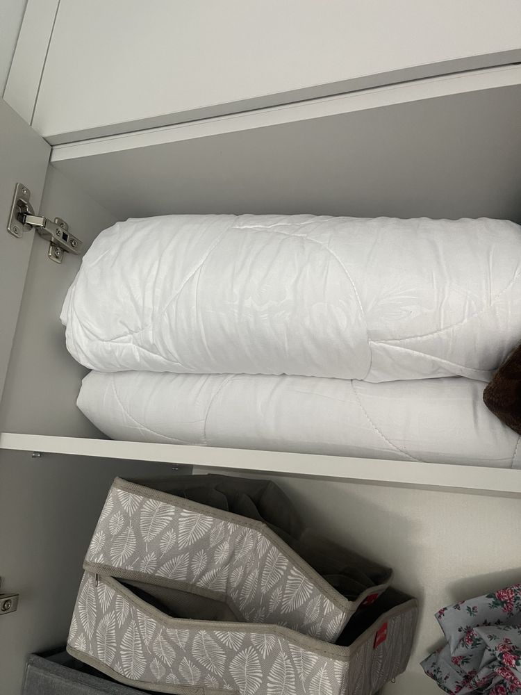 Продам одеяла корпешки