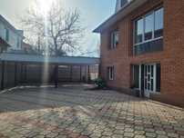 Дом в Центре (Камбарова - Комратова)
