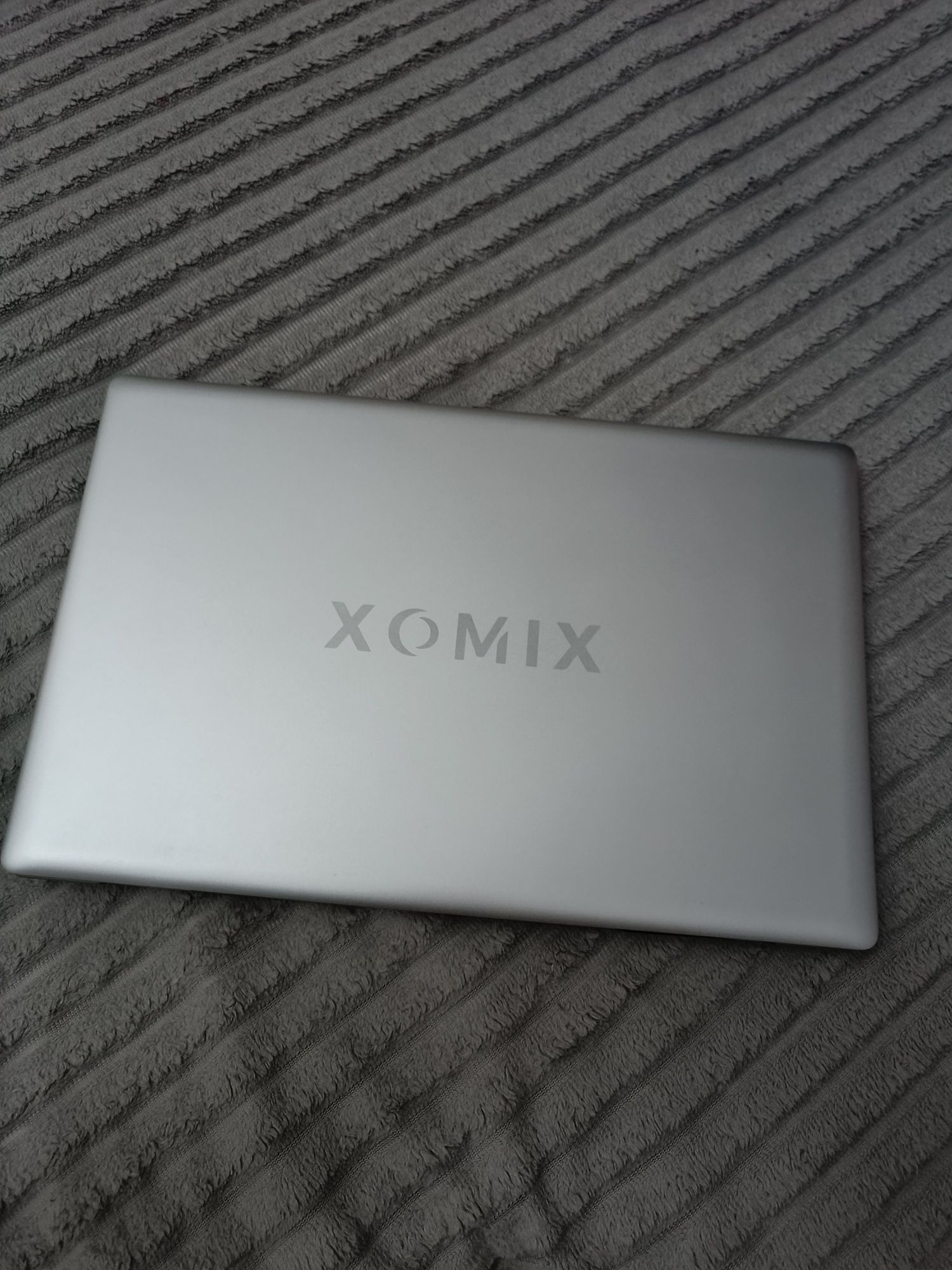 Продам ноутбук XOMIX
