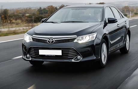 Крыло задний на Toyota Camry 50/55 Камри 50/55