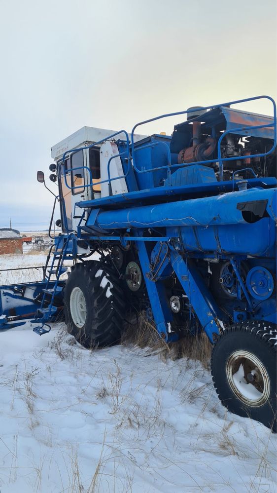 Продам комбайн енисей