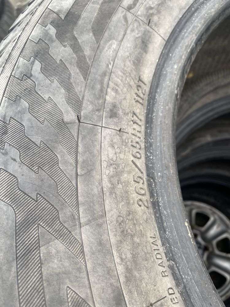 Комплект зимние шины 265/65/17 265/65R17 Yokohama.