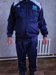 Продам спортивныи кастюм.