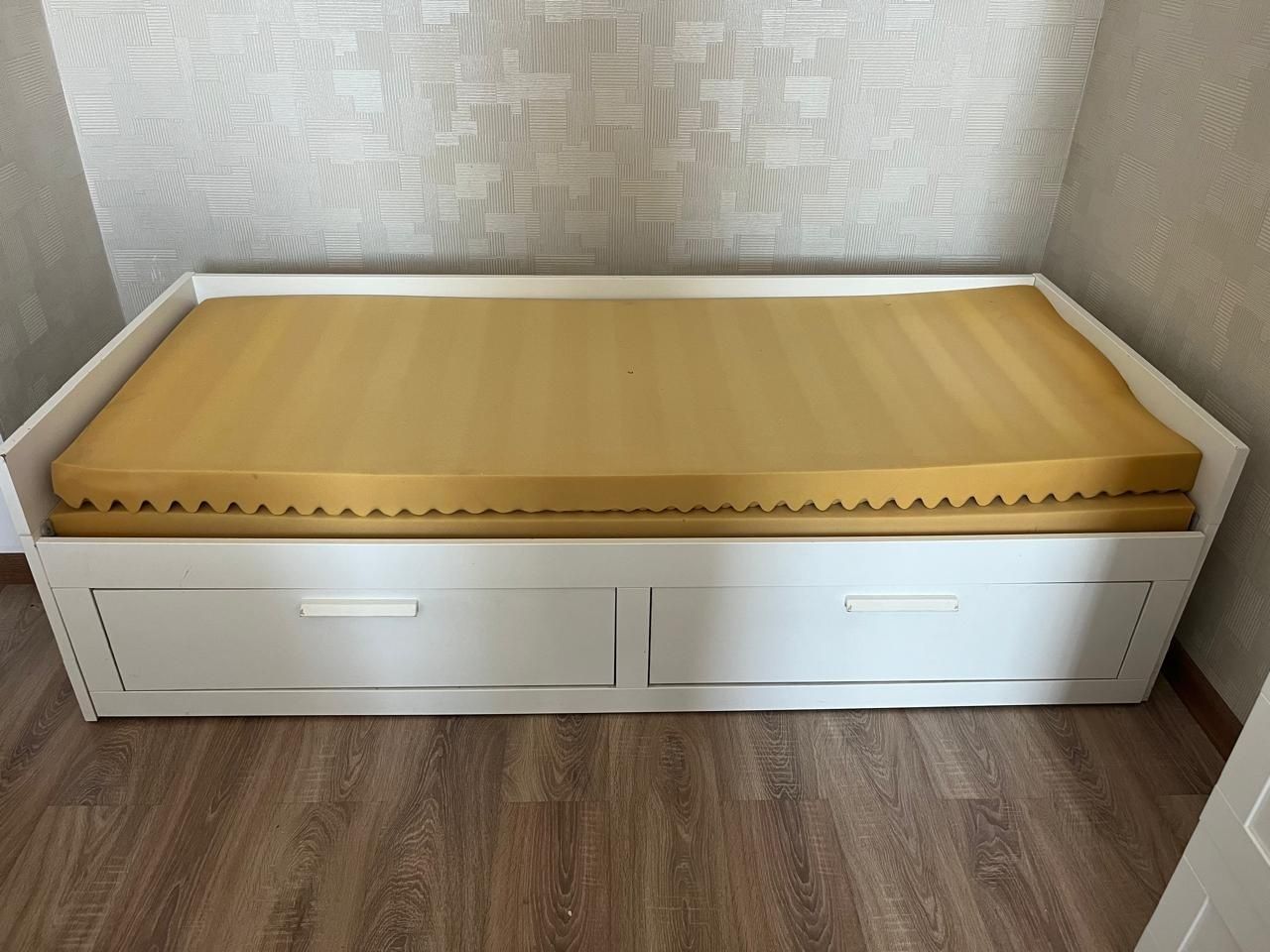 Продам кровать IKEA двуспальная