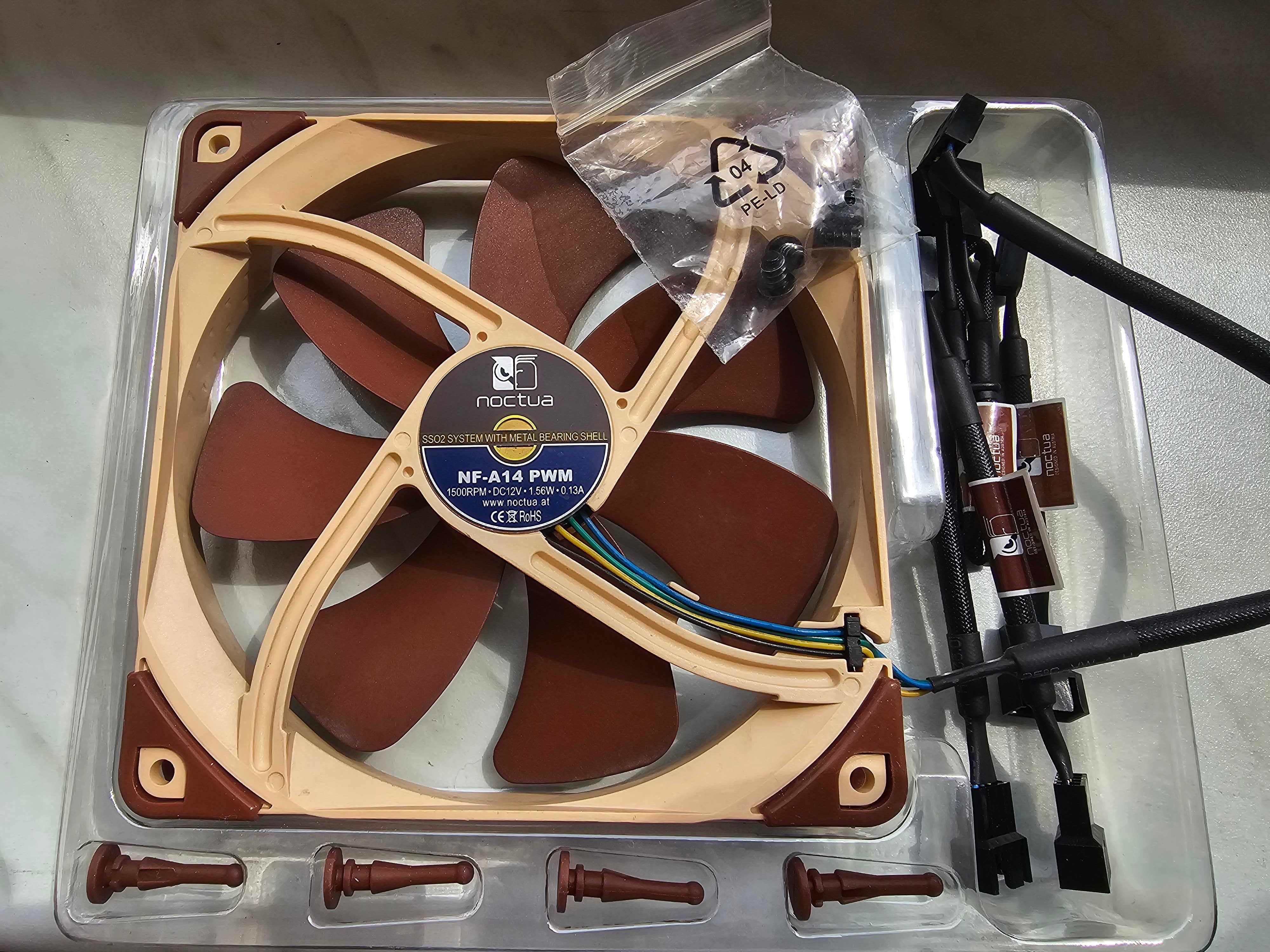 вентилятор для корпуса Noctua NF A14 PWM 4pin 12V (140 мм) б/у