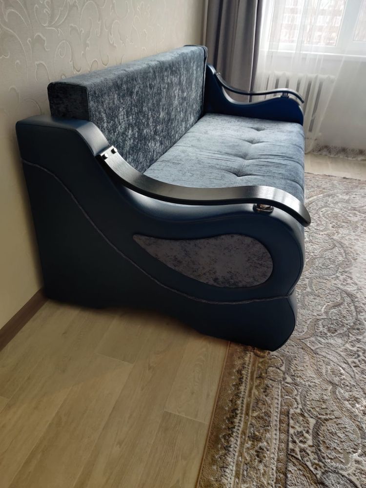 Продам диван в отличном состоянии!