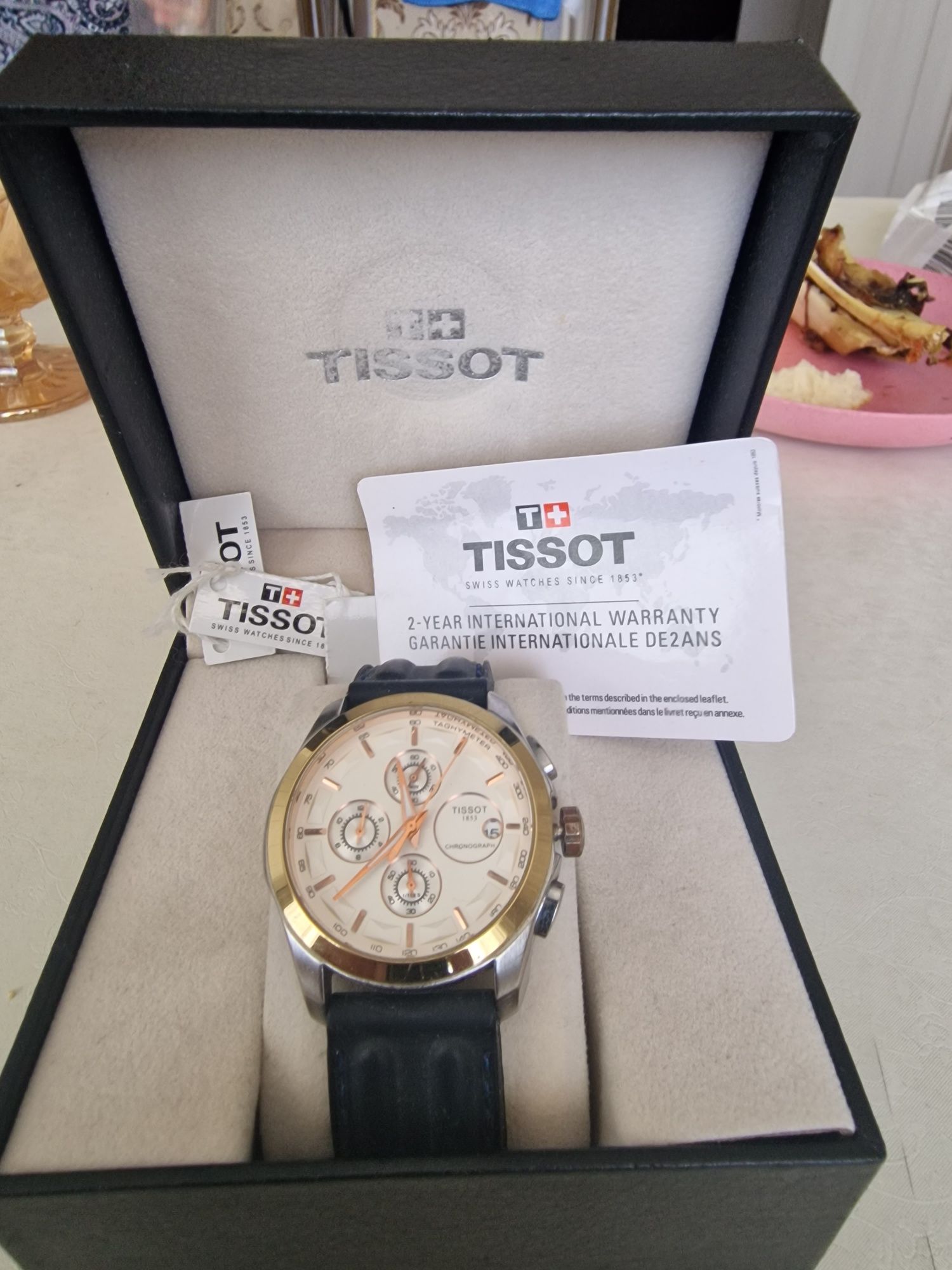 Продам часы Tissot. Срочно!