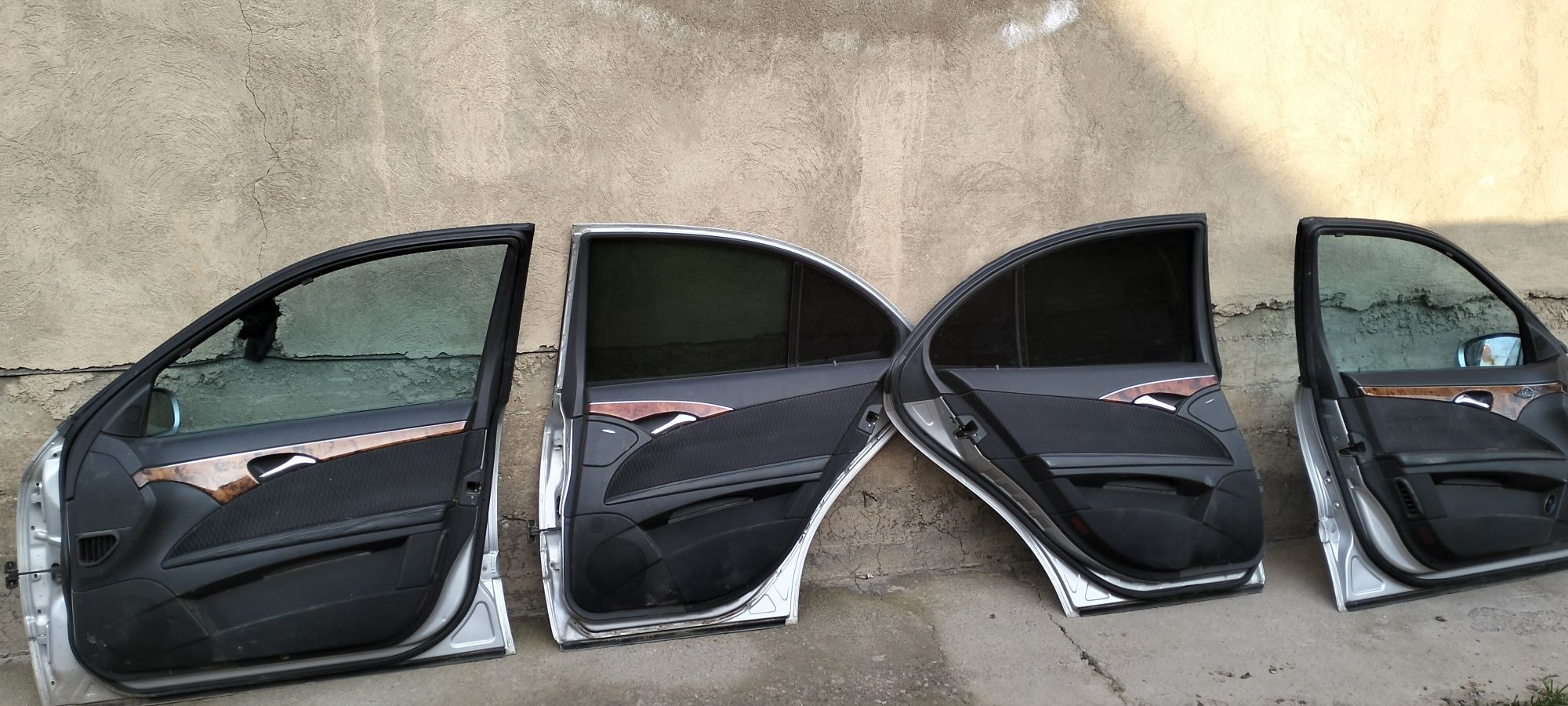 Мерседес 211 авторазбор