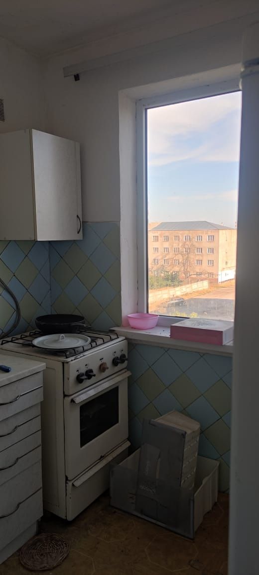 3 комн, НЕ УГЛОВАЯ ,Сатпаева