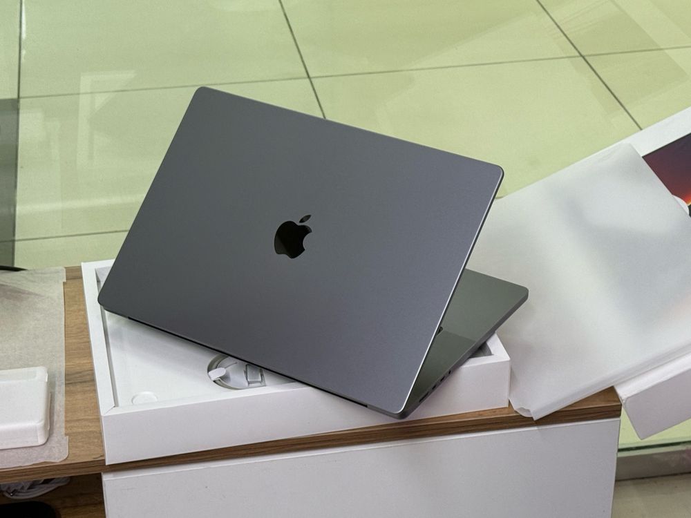 SSD1000GB/RAM16GB/Apple MacBook Pro 16 Chip M1 Pro 2022 EAC Space Gray