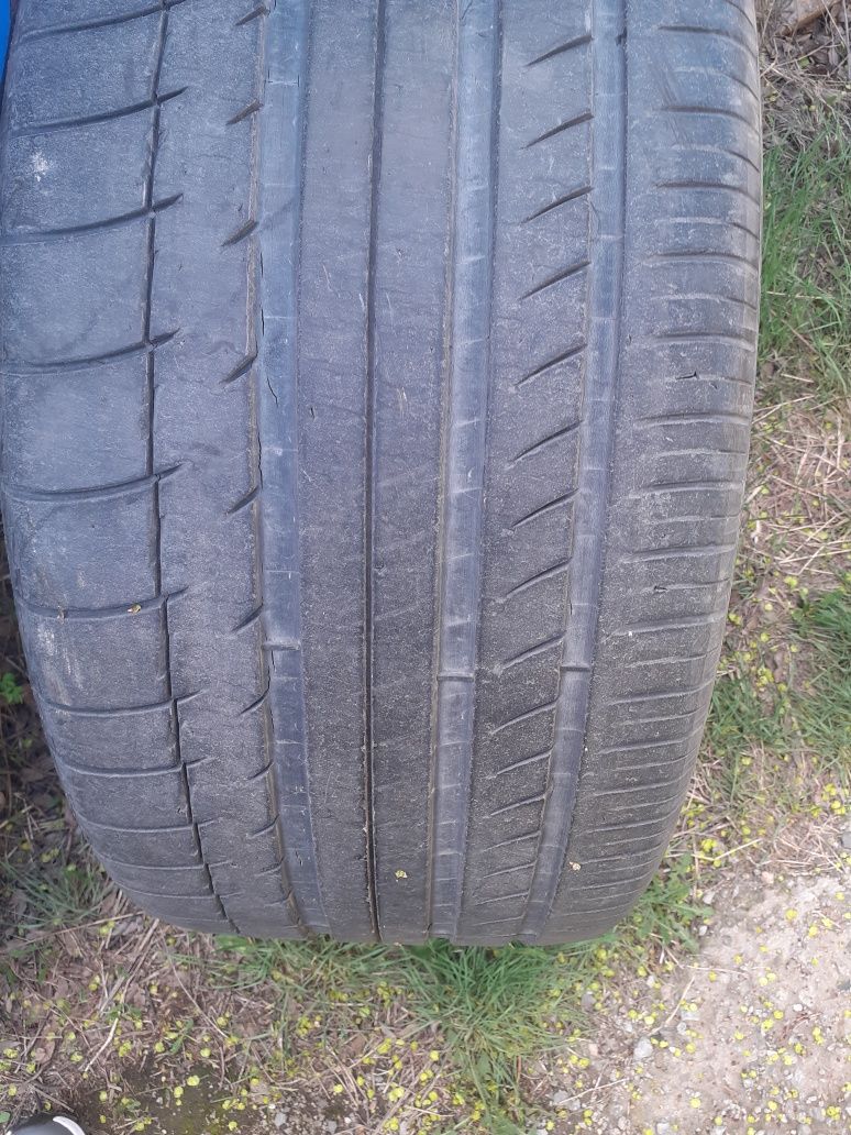 295/35R21 1шт Michelin .