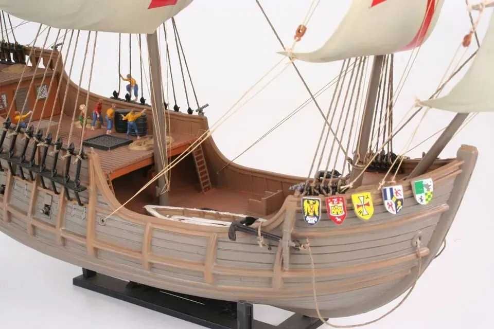 Сборная модель Revell 05405 Корабль Христофора Колумба Санта Мария1/90