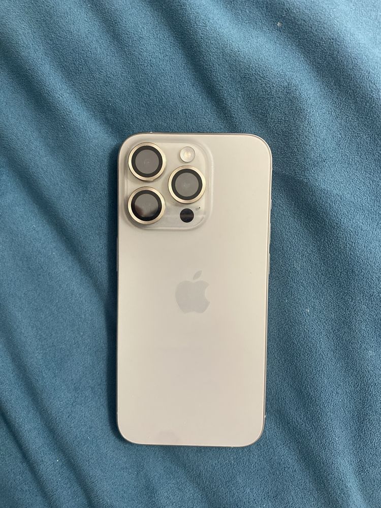 Iphone 15pro…………