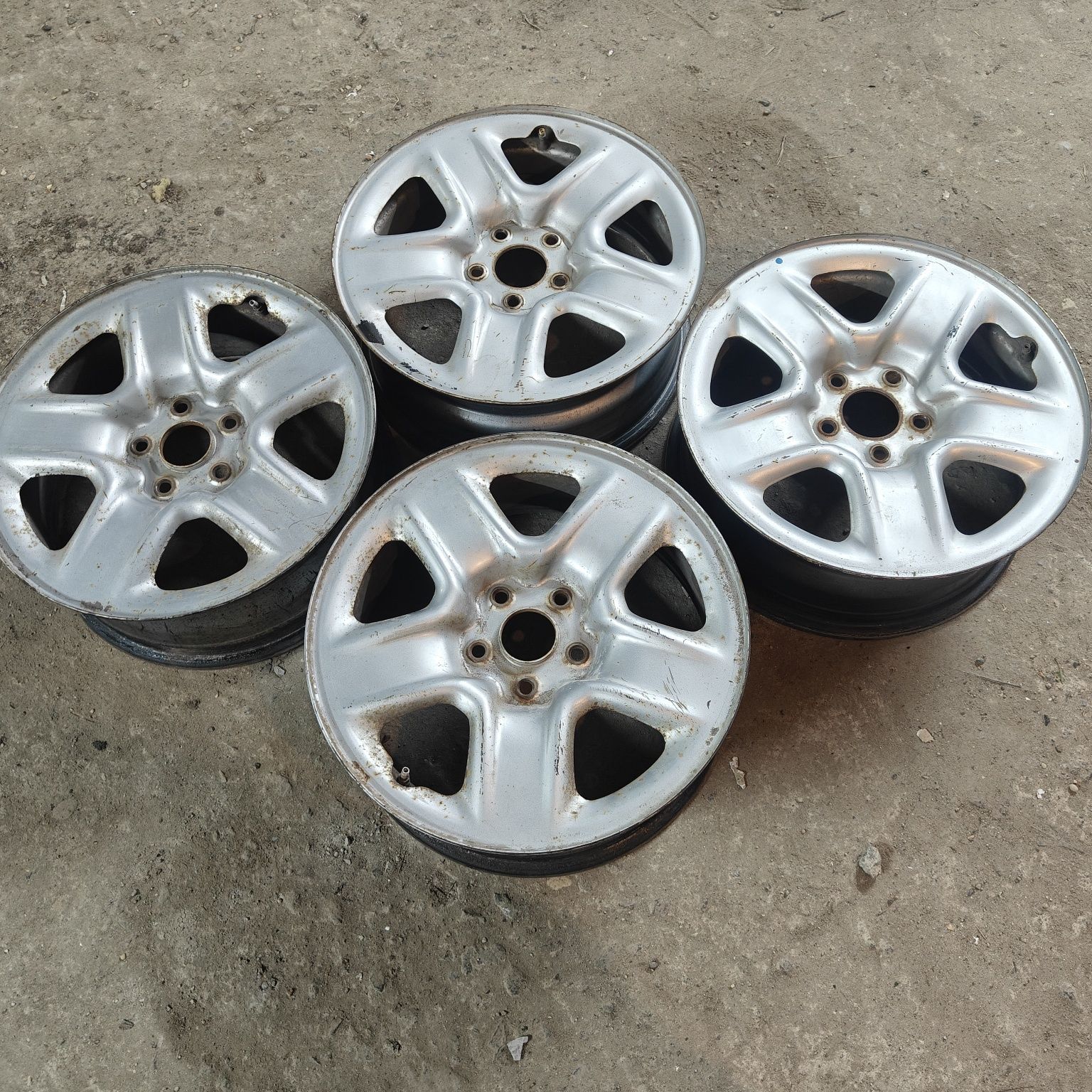 R17 PCD 5 *114,3 Комплект штампованных дисков