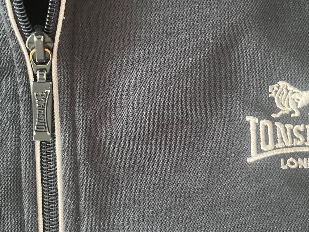 Lonsdale.