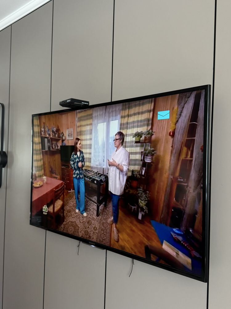 продам телевизор SONY не дорого