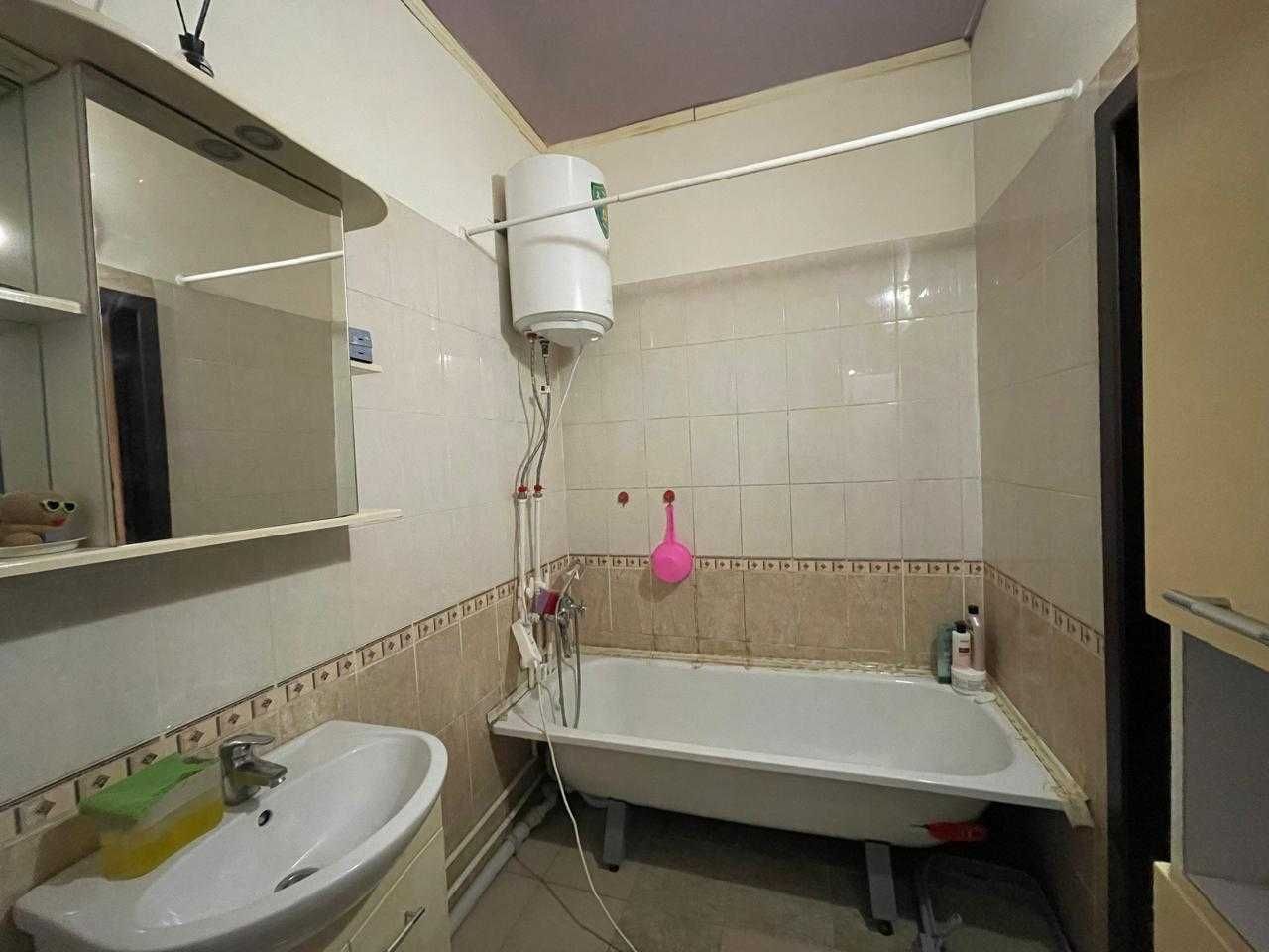 Продам 3-х комнатную квартиру по ул.Караганды