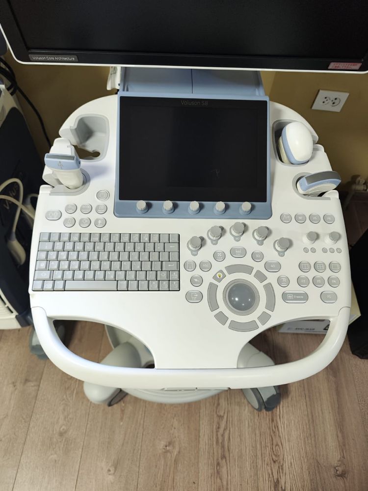 УЗИ аппарат Voluson S8 BT18
