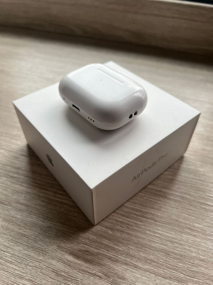 Срочно Продам Air Pods pro 2! В идеальном состояние!