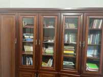 Шкаф книжный, стол письменный, кабинет