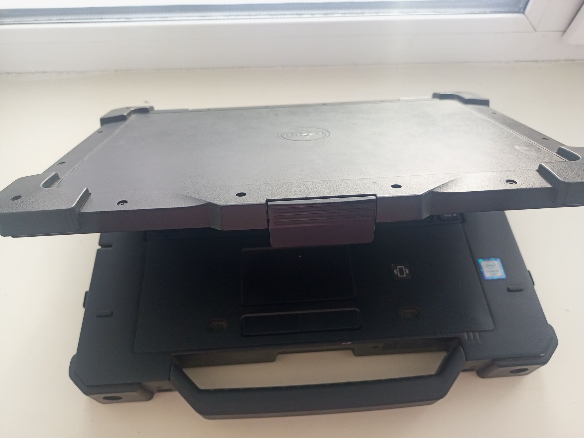 Ноутбук Dell Latitude 14 Rugged Extreme 7414