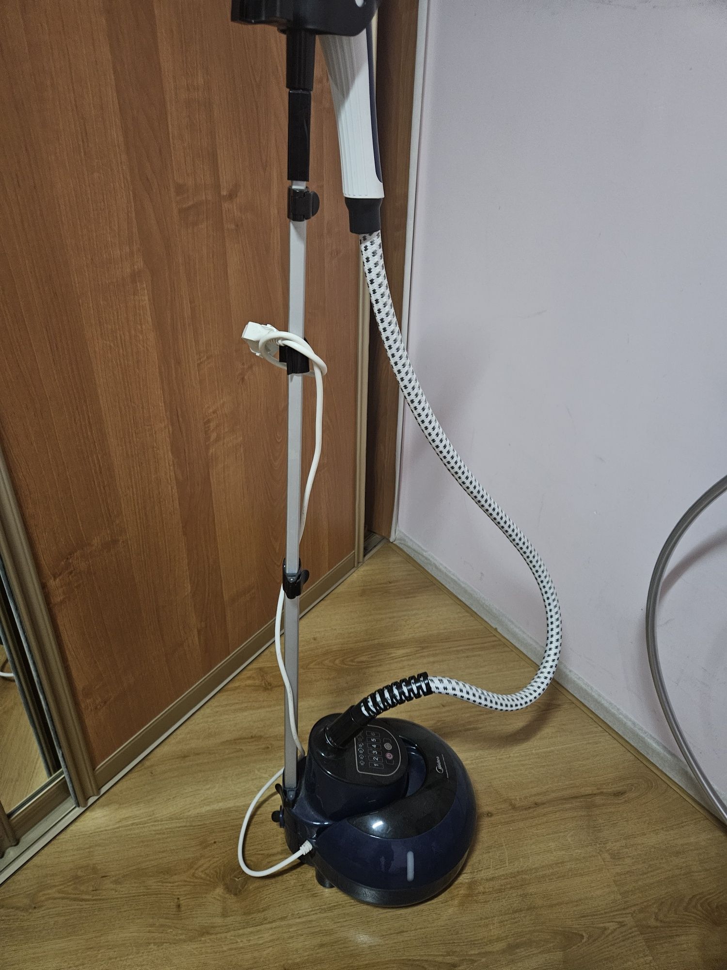 Продам паровой утюг