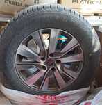 Продам зимние шины 235/65/R17
