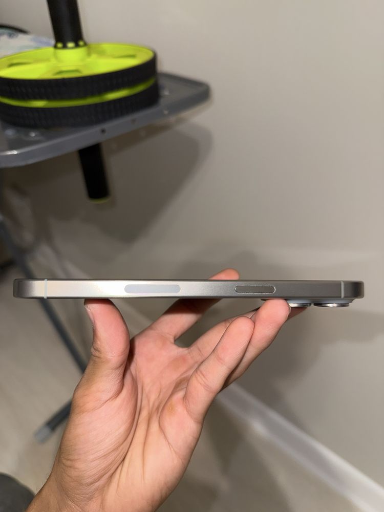 iPhone 15 Pro Max 256 ГБ – Натуральный Титан