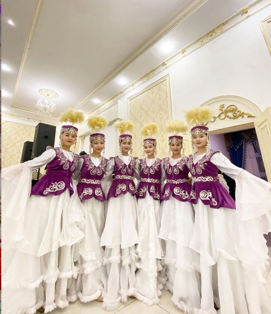 Танцевальные костюмы