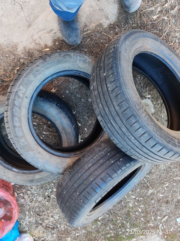 Продам летние покрышки на легковое авто