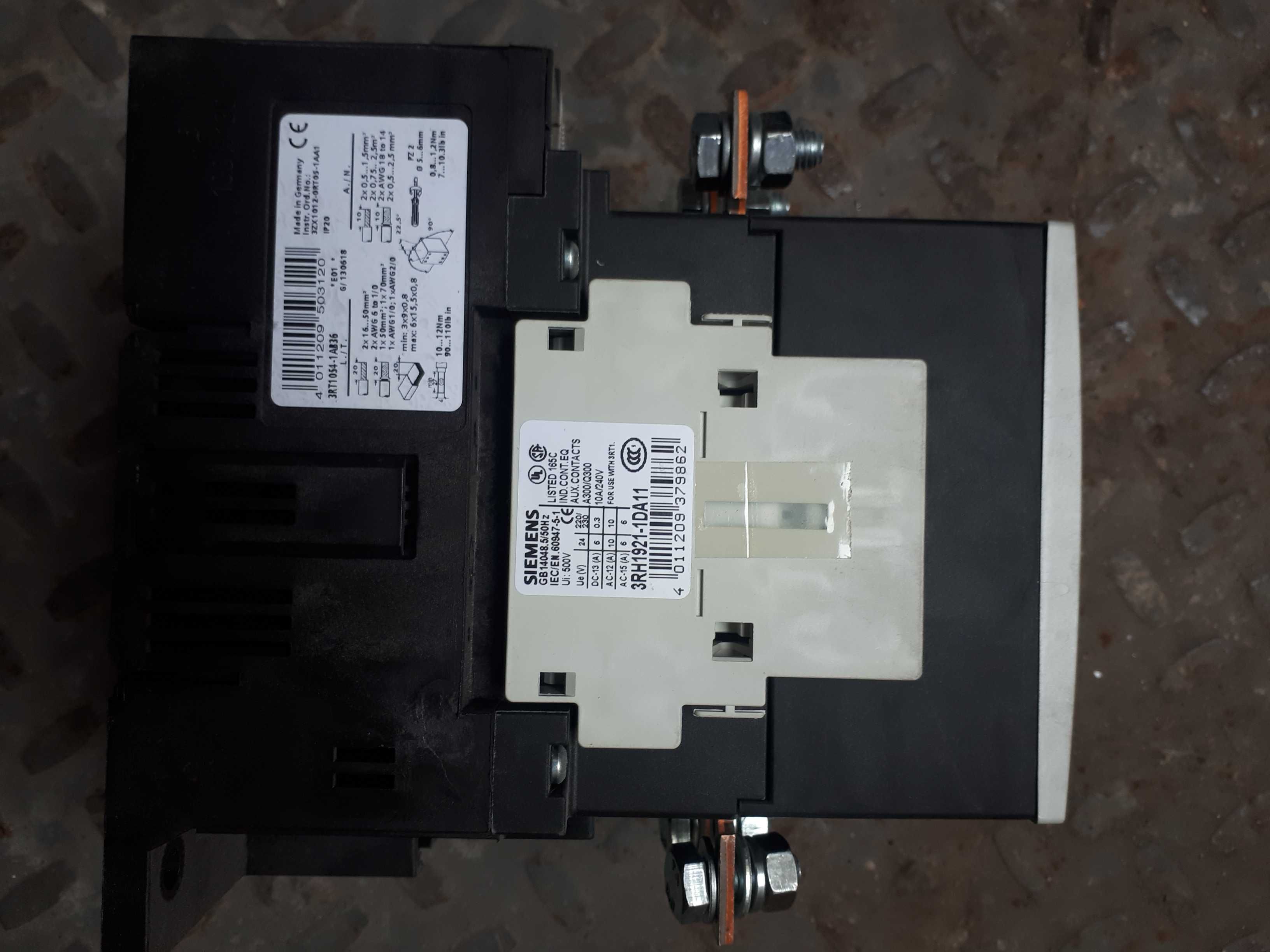 Контактор(пускатель магнитный) Siemens Sirius 3RT1054-1AB36,