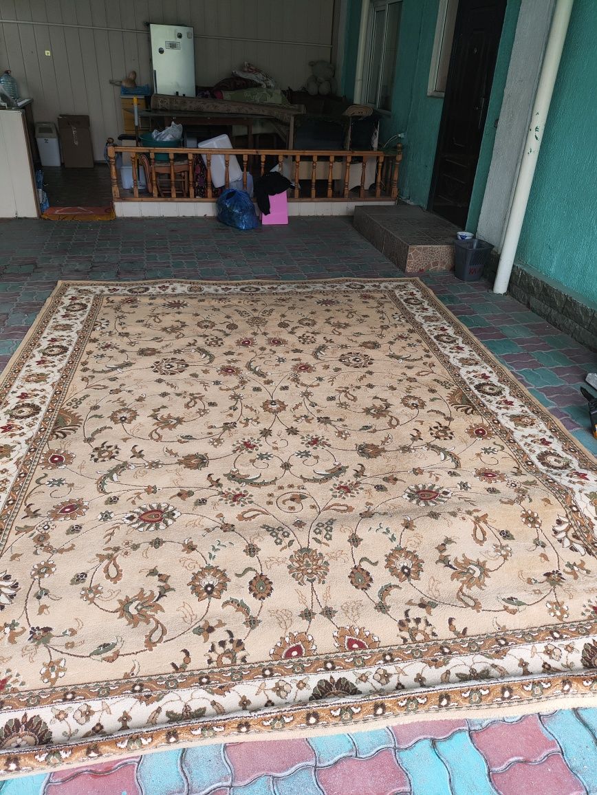 Продам ковры турецкие