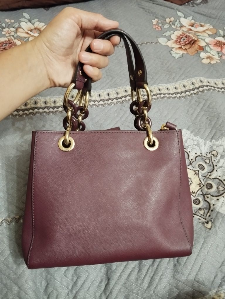 Продам сумку Mikhael kors