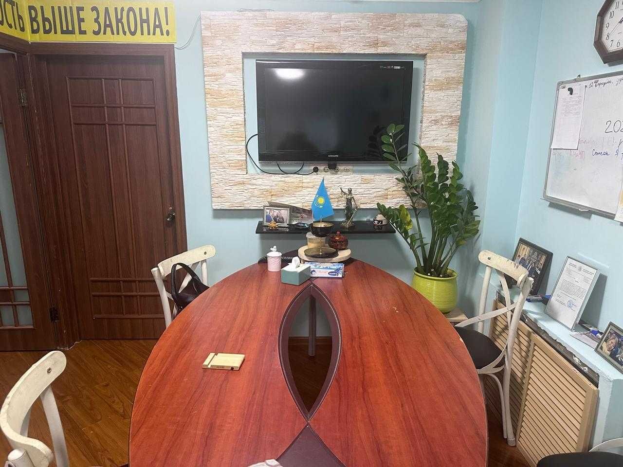 Продам квартиру, 3-х комнатная.