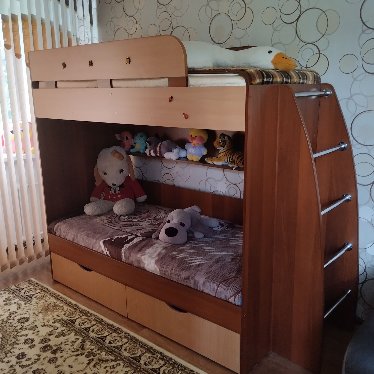 Продается двухъярусная кровать