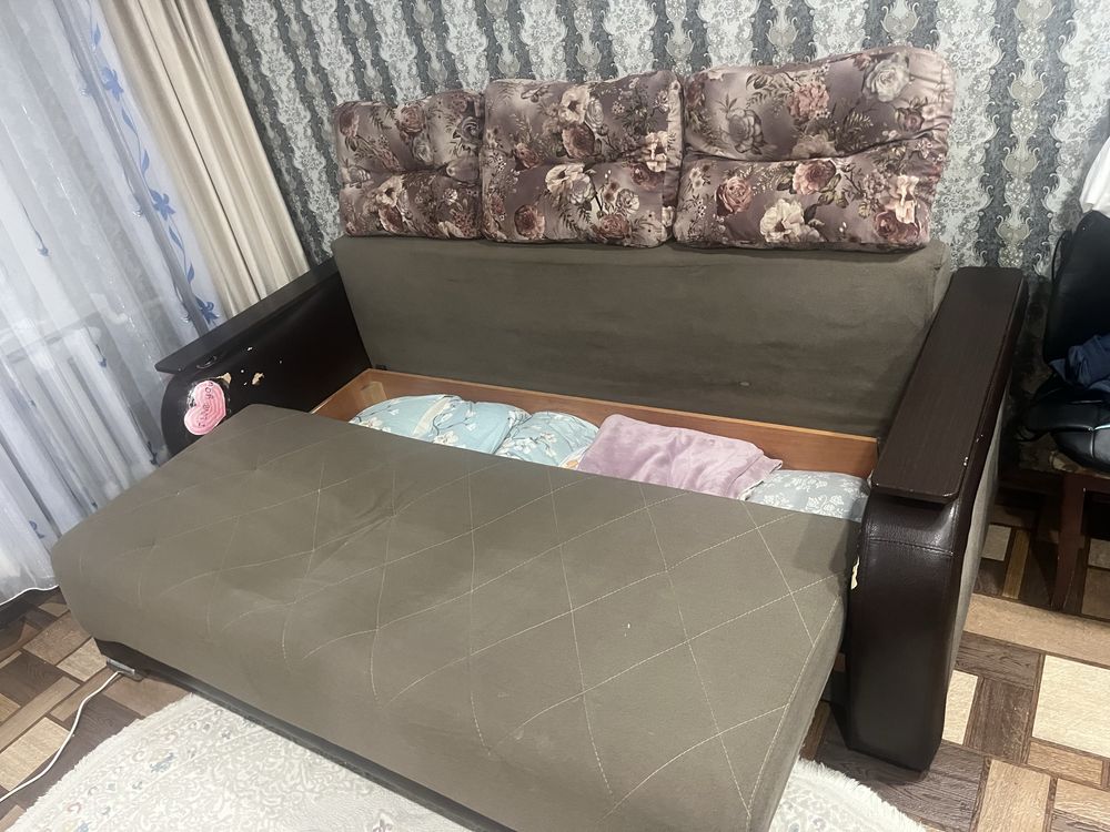 Продам диван раскладной