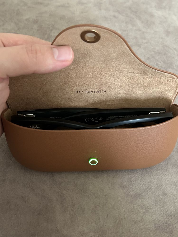 Rayban Meta Wayfarer фотохромные