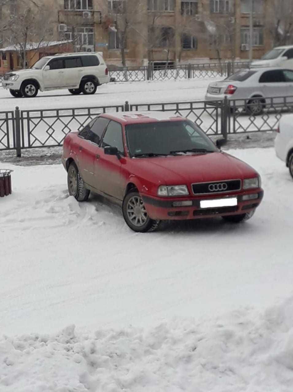 Продается аудии б4