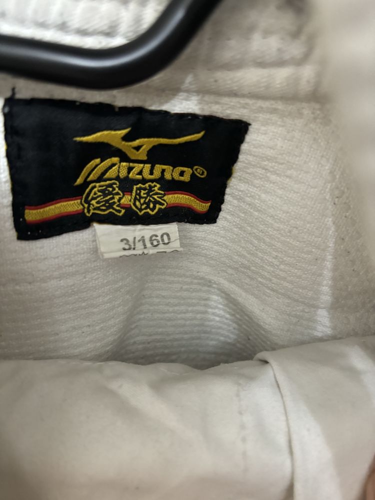 Продам кимоно хорошее