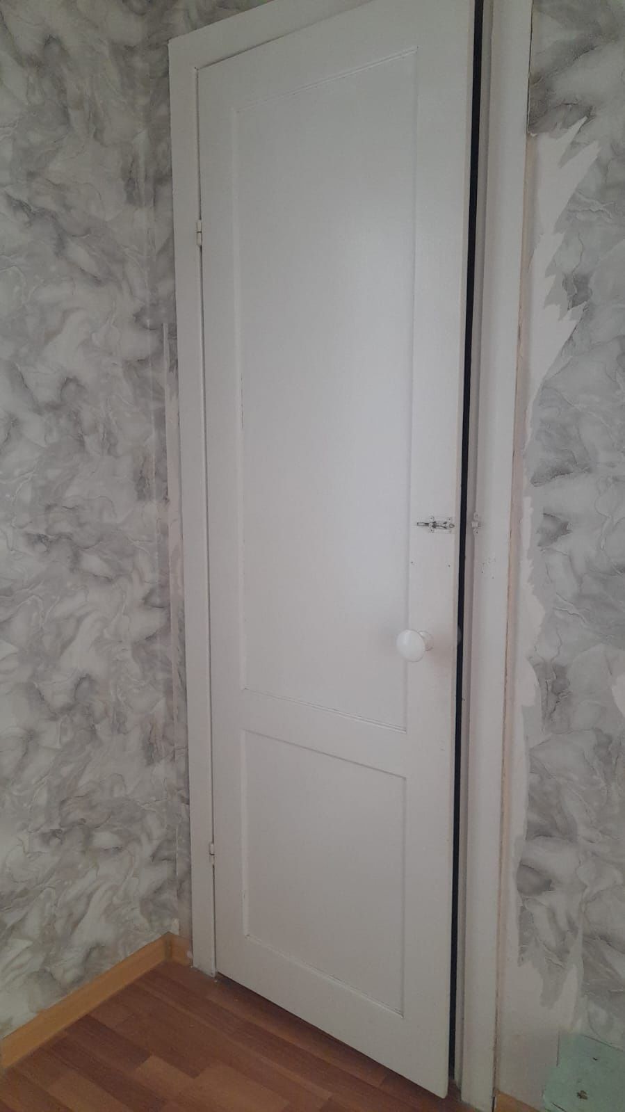 Продаются двери торг уместен