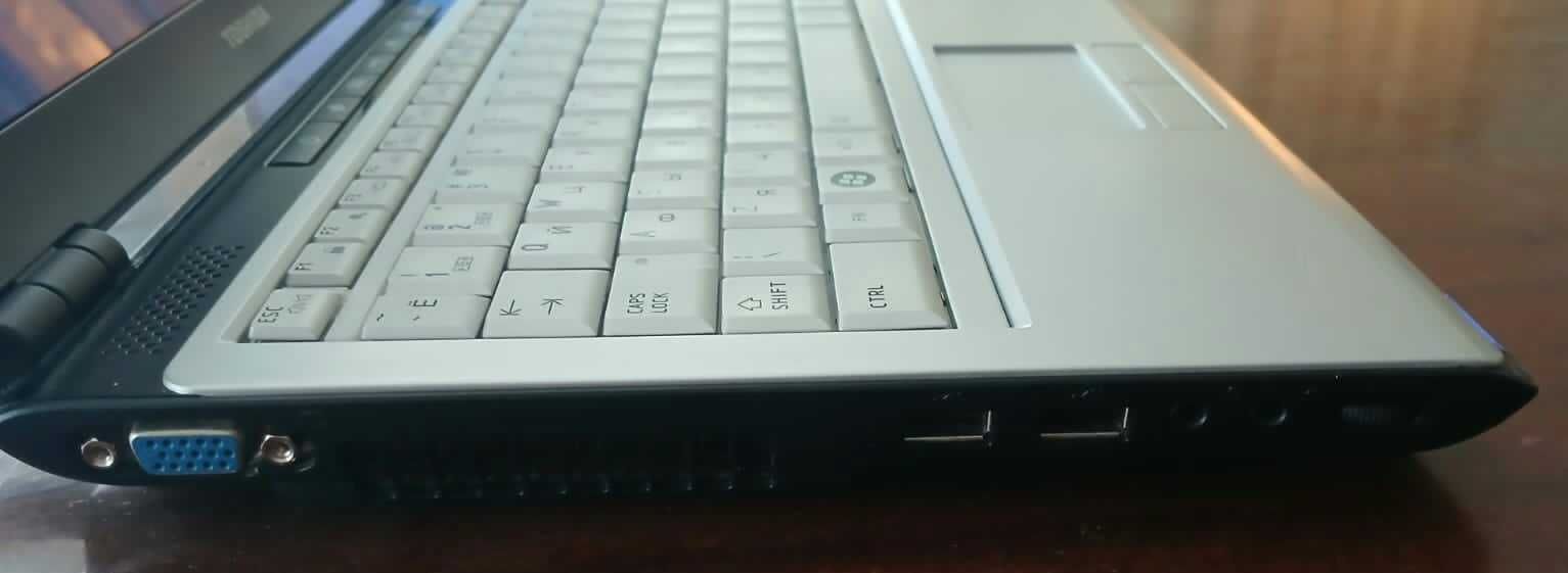Ноутбук или нетбук Toshiba Satellite U 300 с экраном 13 дюймов