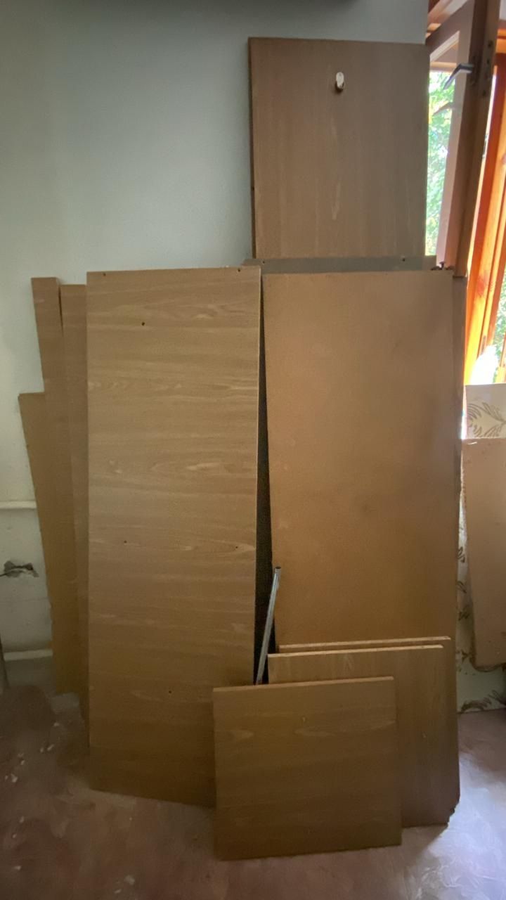 Шкаф в прихожую, уже в разобранном виде