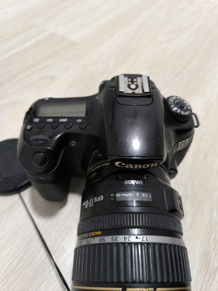 Фотоаппарат Canon 60d