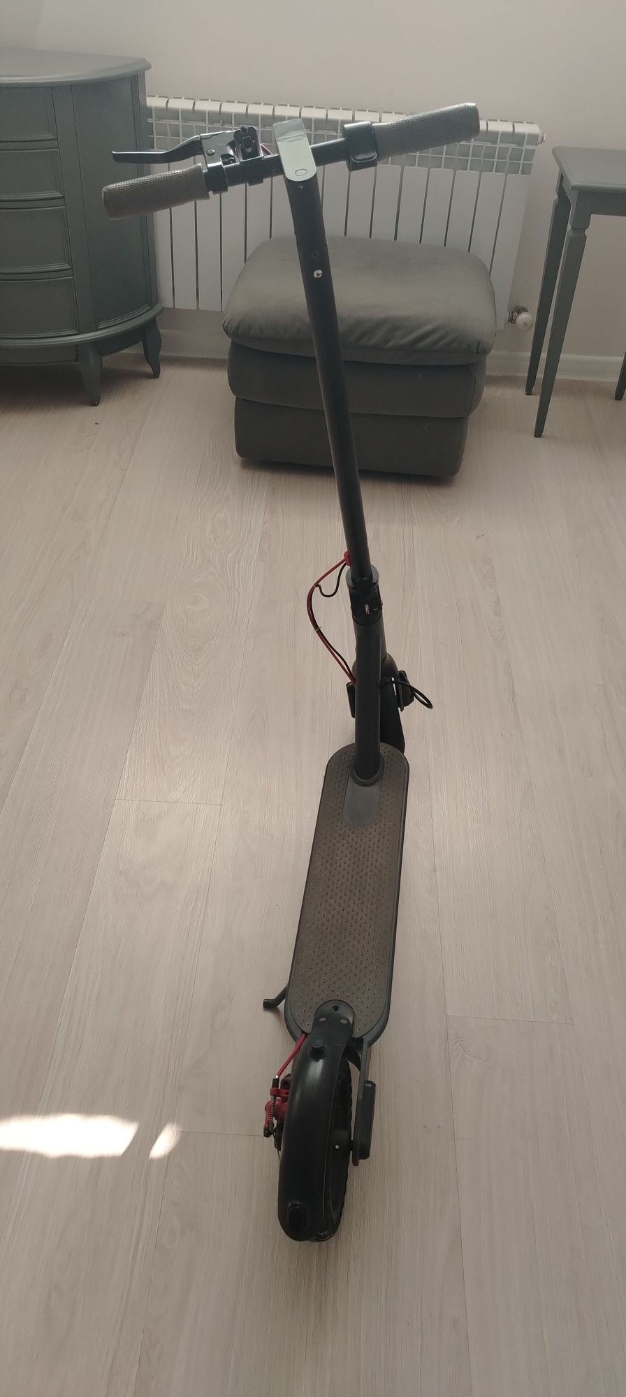 Продам электронсамокат-Xiaomi