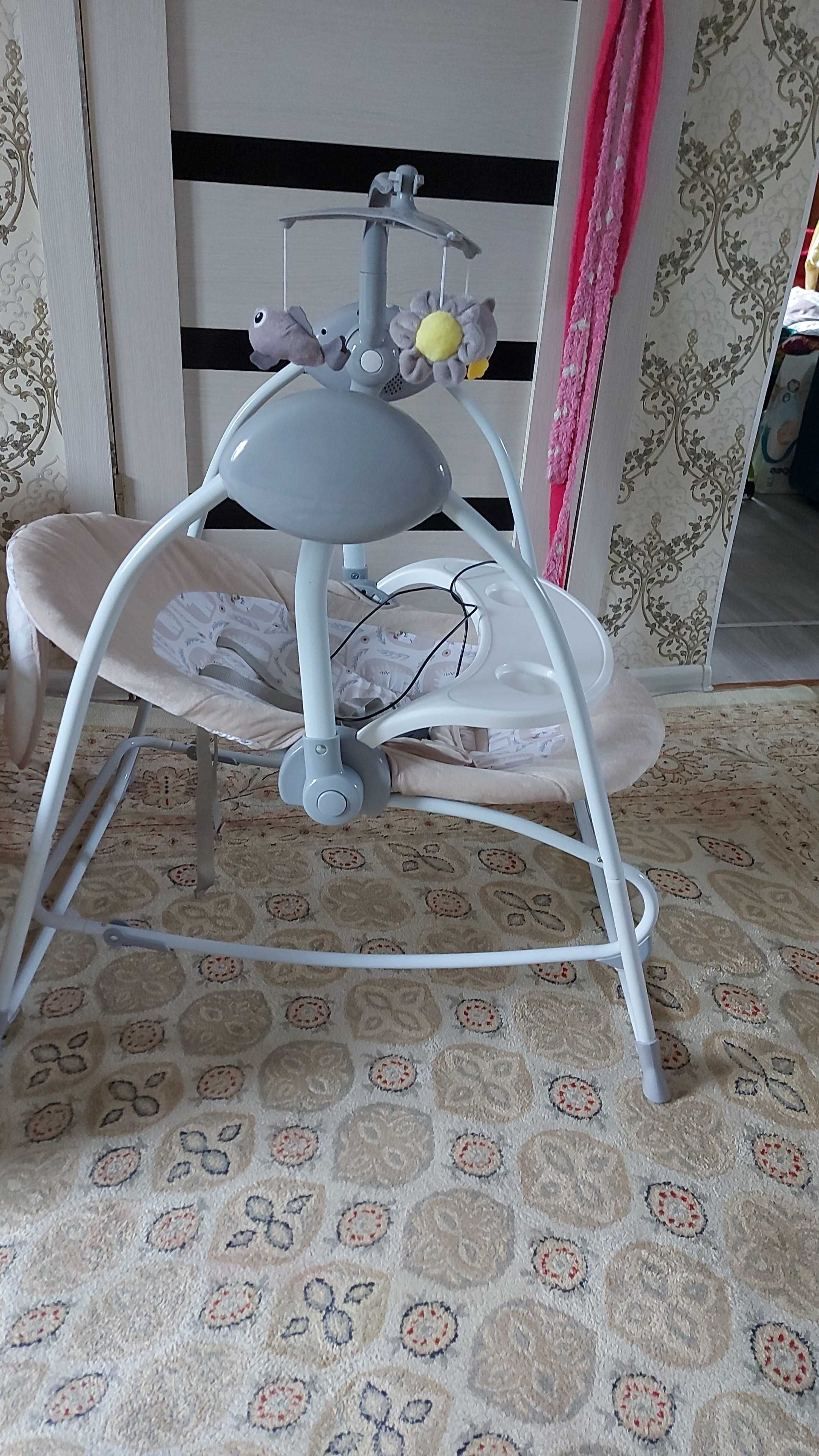 Продаётся детская кресло качалка 3в1