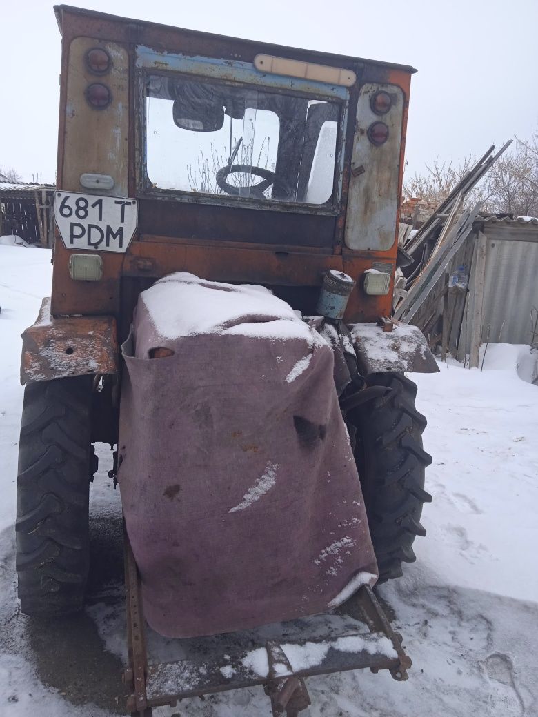 Продам трактор т16