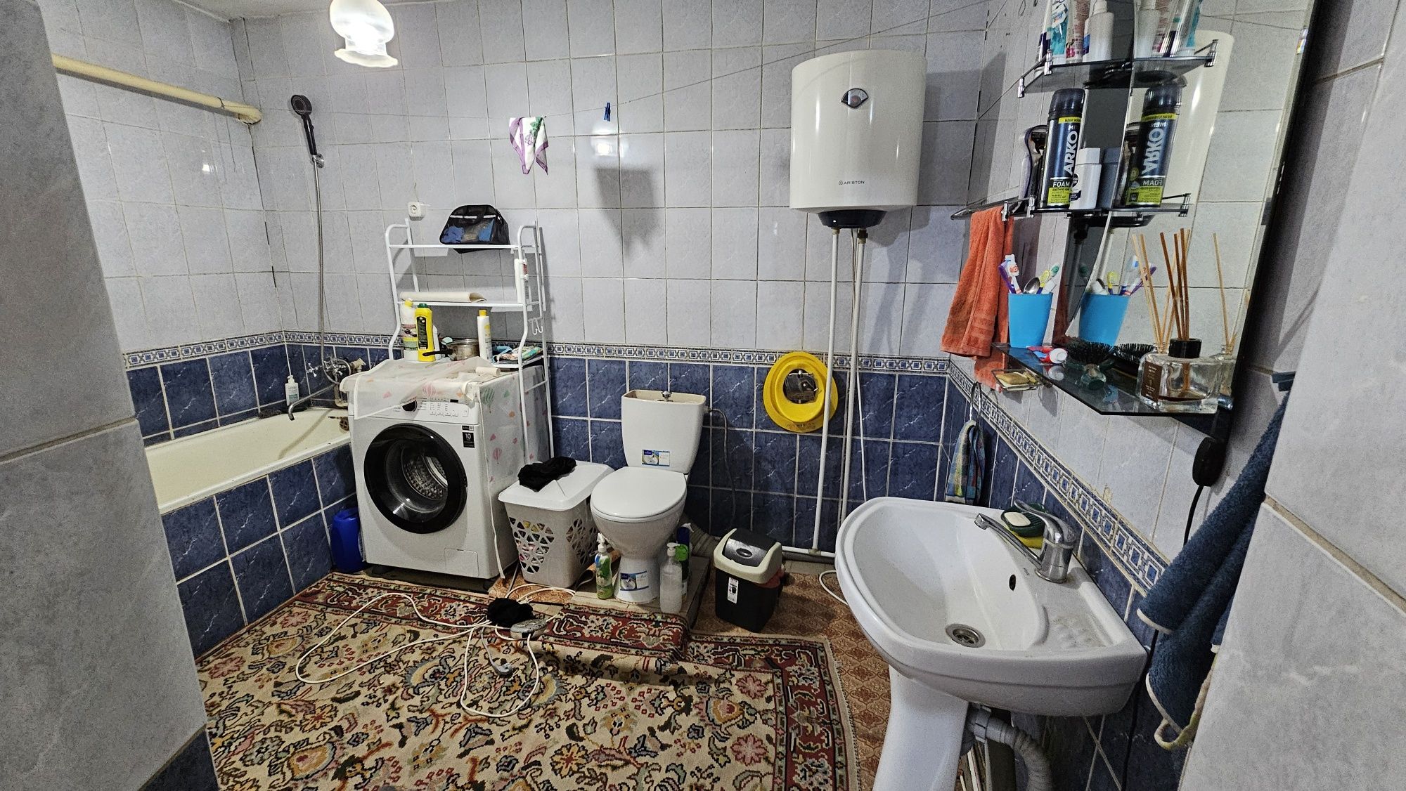 Продам 4-х ком.квартиру в двухквартирном коттедже