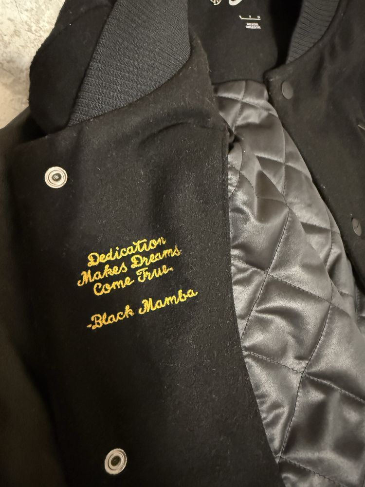 Бомбер Nike Kobe Mamba Mentality Destroyer Jacket