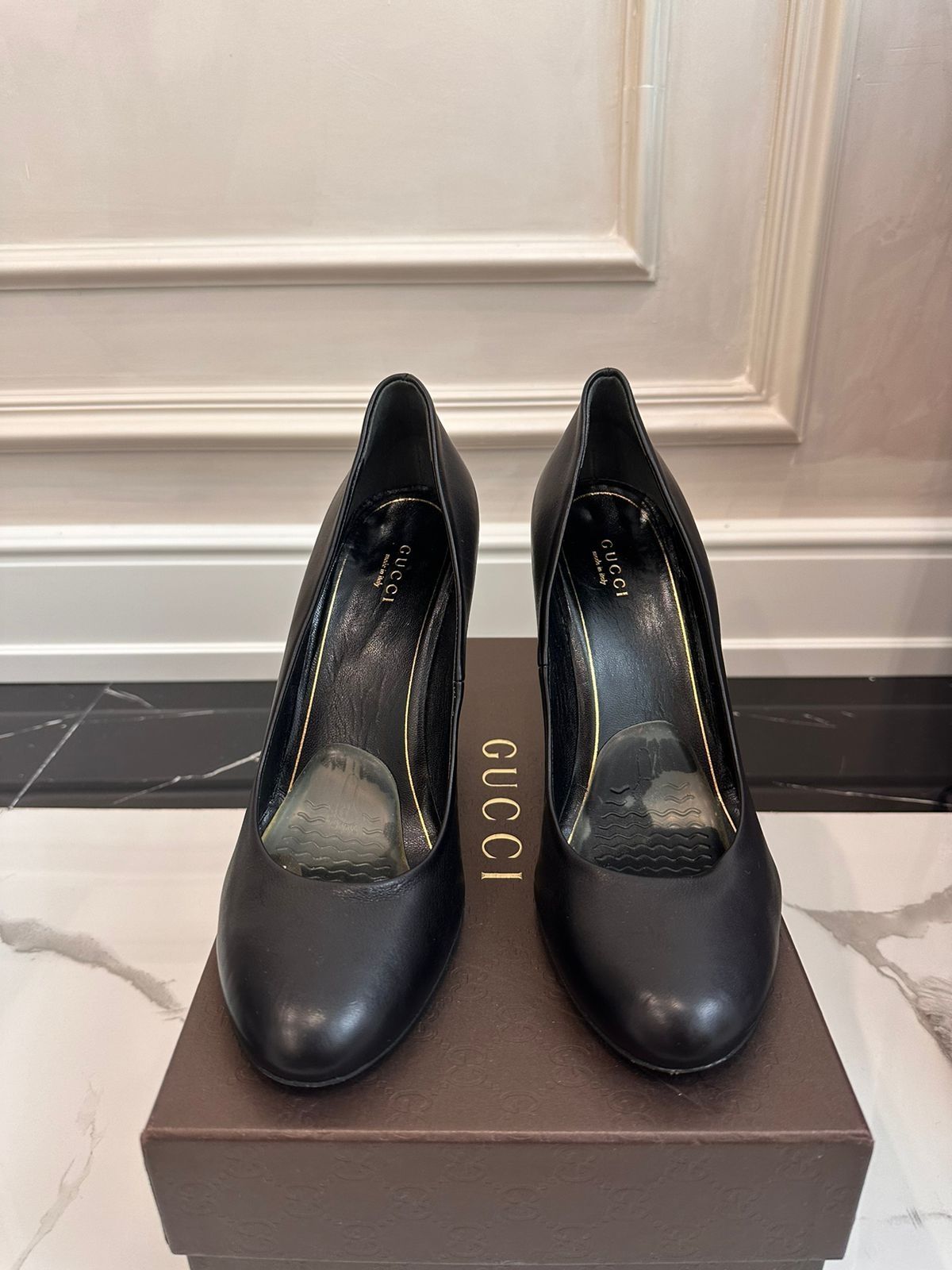 Туфли Gucci кожанные 39 размер